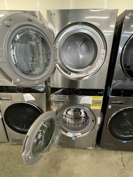 Single Unit Front Load LG WashTower with Center Control 4.5 cu. ft. Washer and 7.4 cu. ft. Gas Dryer